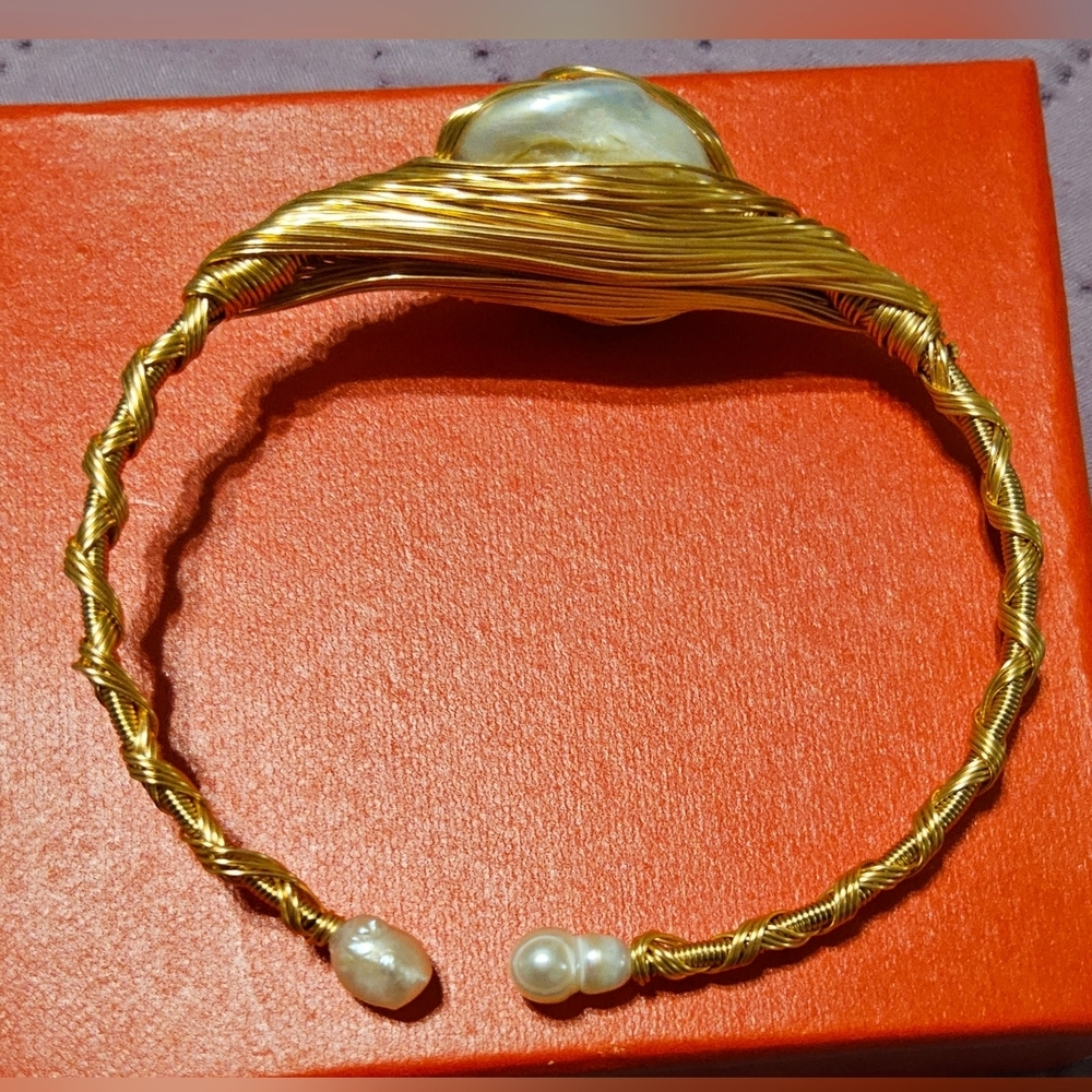 Bohemian Style Fresh Water Pearl Bracelet Purity & Inner Wisdom - Picture 5 of 5